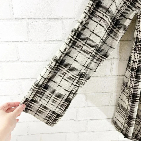 Torrid Gray Plaid Tab Sleeve Open Front Jacket Cardigan Women's Plus Size 1X - Picture 4 of 7